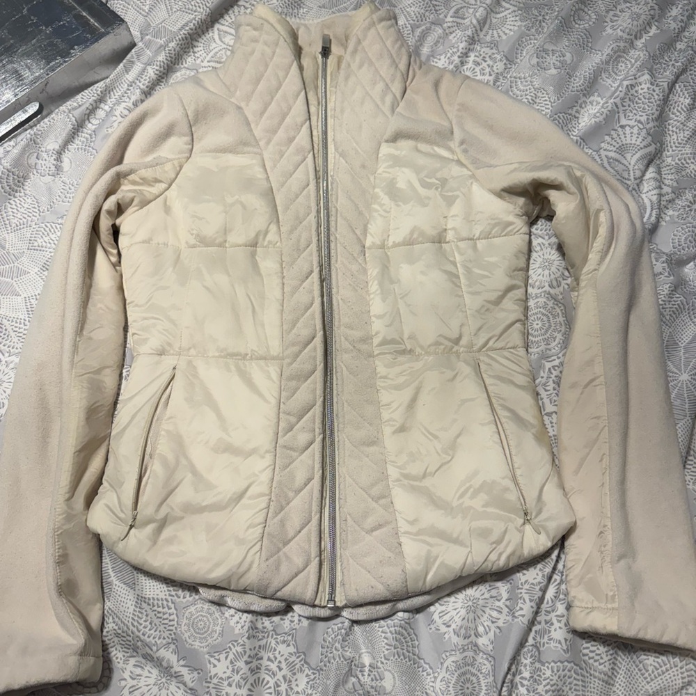 Cream Lululemon jacket with Fitted Silhouette